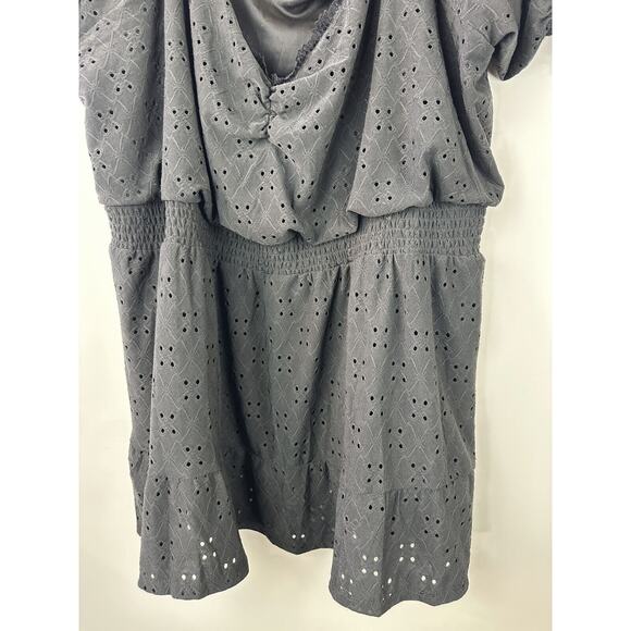 NWT Torrid Eyelet Smocked Waist & Sleeve Sweetheart Top Black Plus Size 5 5X - Picture 3 of 16